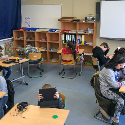 Indiciduell üben (Deutsch, Mathematik, Sachunterricht) mit den tablets.jpeg