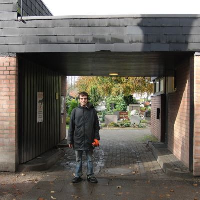 1 Das ist der Eingang zum Friedhof Kirchsteinbek..jpg