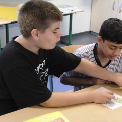 8-die gelben sind die Klassensprecher..jpg