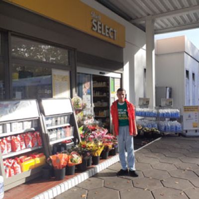 01-Die SHELL-Tankstelle..jpg