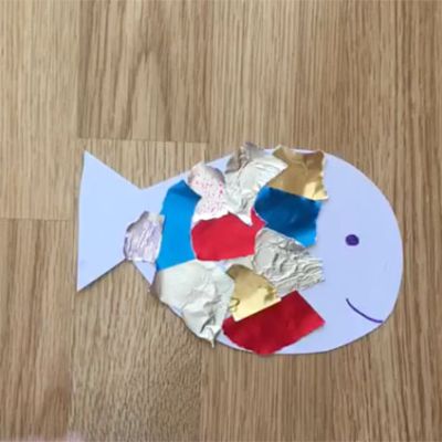 Wir basteln einen Regenbogenfisch 5.jpg