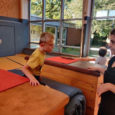 Gemeinsamer Sportunterricht von Klasse 2a und 2b 2.jpg