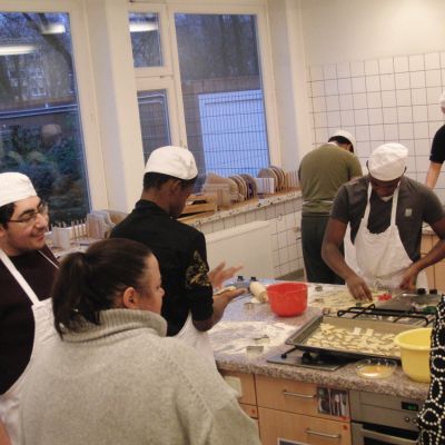 1 Keksebacken in der Schulküche..jpg