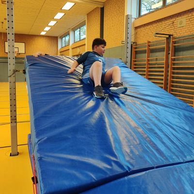 Gemeinsamer Sportunterricht von Klasse 2a und 2b 12.jpg
