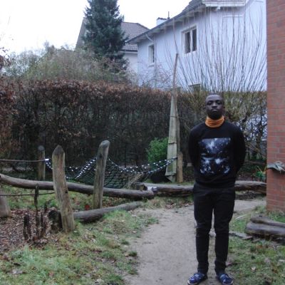 2- Im Garten der kita.jpg