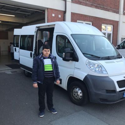 Der Lieferbus.