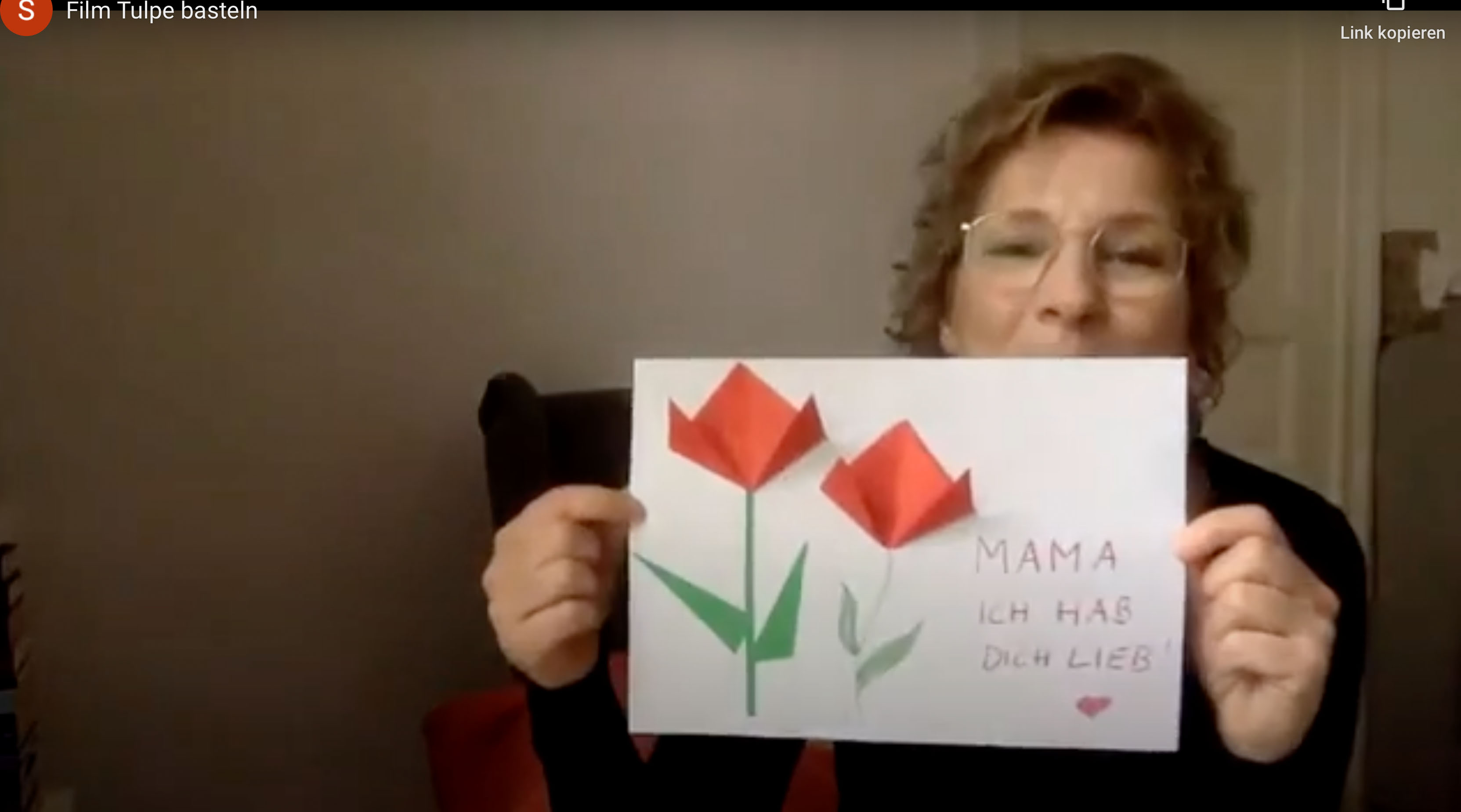 Video Wir basteln ein Muttertagsgeschenk.jpg