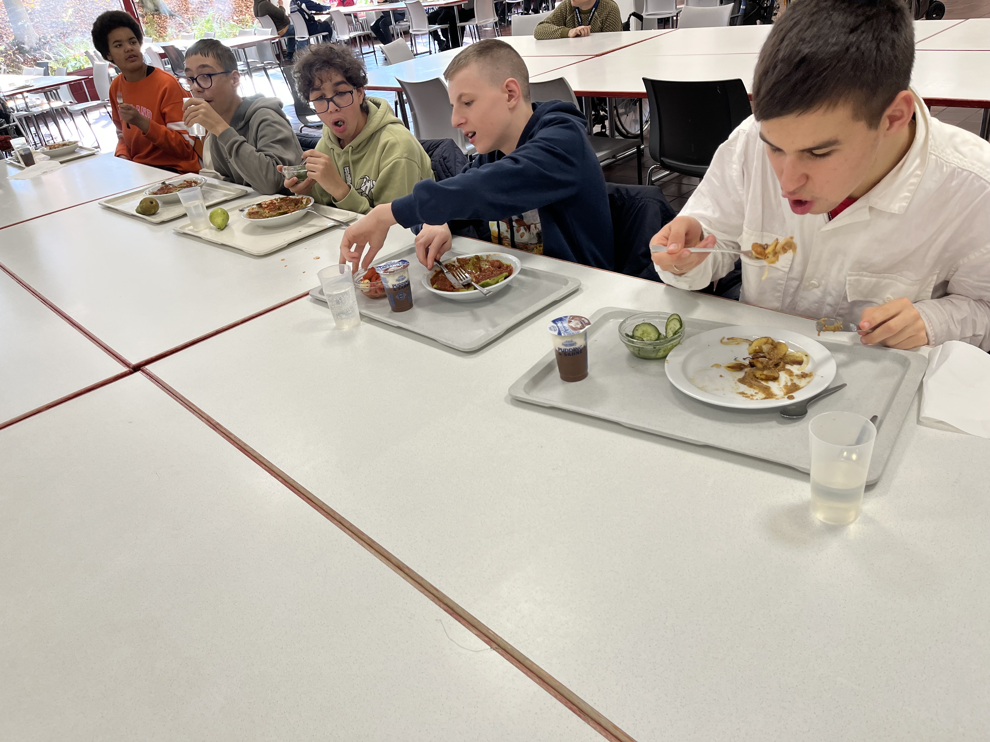 23. Es gab zwei Essen zur Auswahl..jpeg