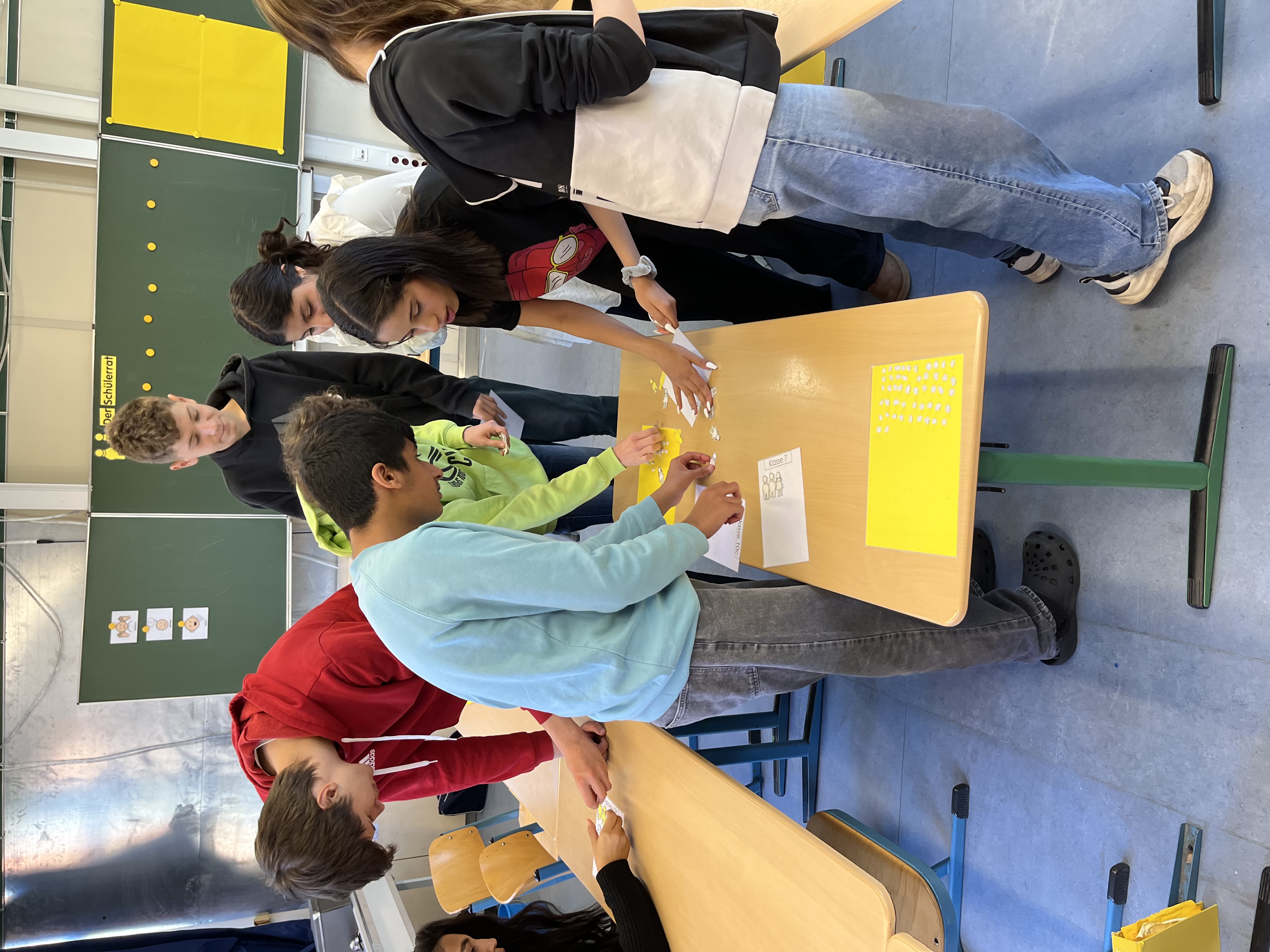 04. Wir ueberlegen.jpg